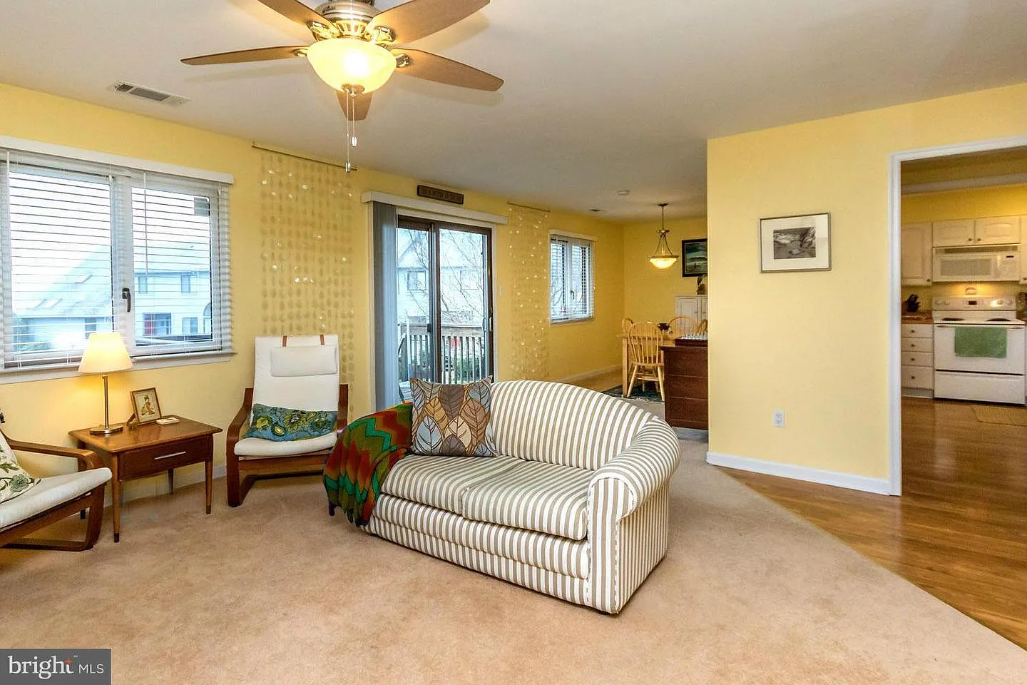 2 bed, 950 sqft, $2,200 — Photo 2