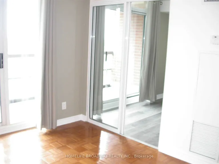 156 Enfield Pl #1809 — Photo 5
