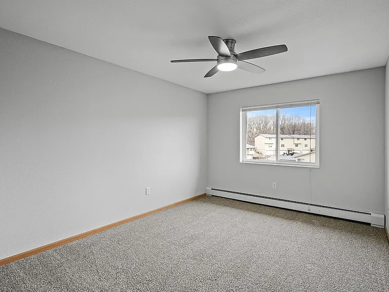 Creekside Commons Apartments — Photo 73