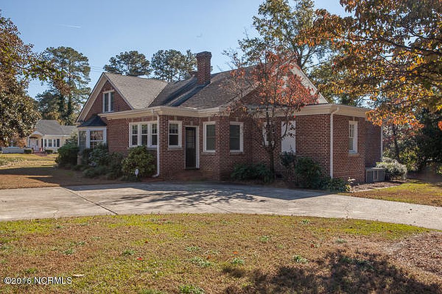 2nd image of 908 West Rd