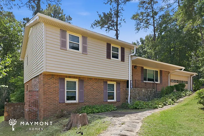 4 bed, 2.0 bath, 1764 sqft, $1,695 — Photo 2