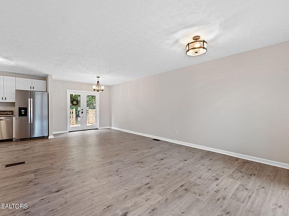 5th image of 8417 Grane Lefe St #2
