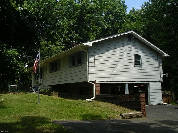 2nd image of 109 Birch Dr