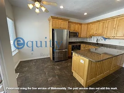 231 E 8000 S — Photo 4
