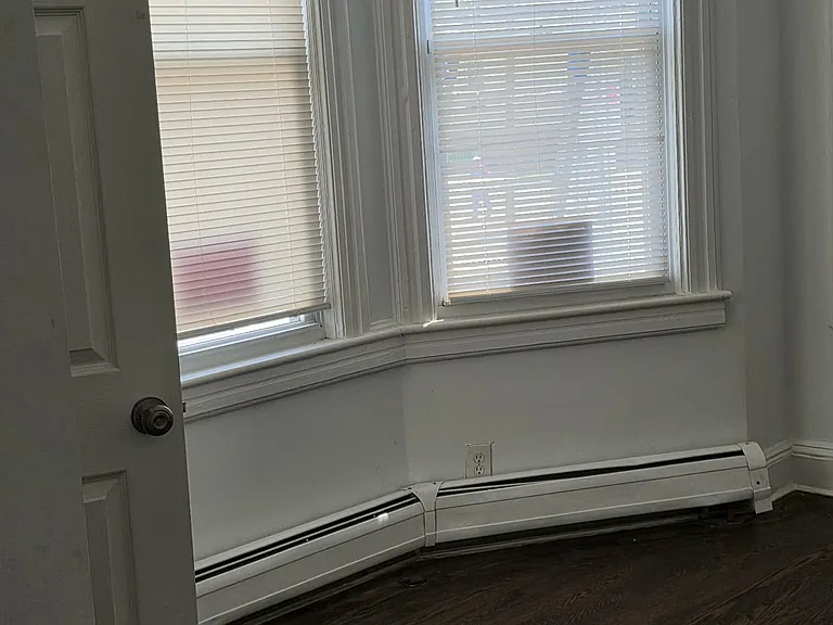 73 Warner Ave #1 — Photo 3