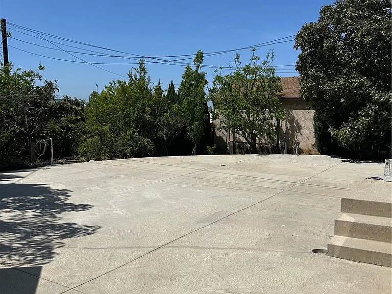 12312 Navy St — Photo 19
