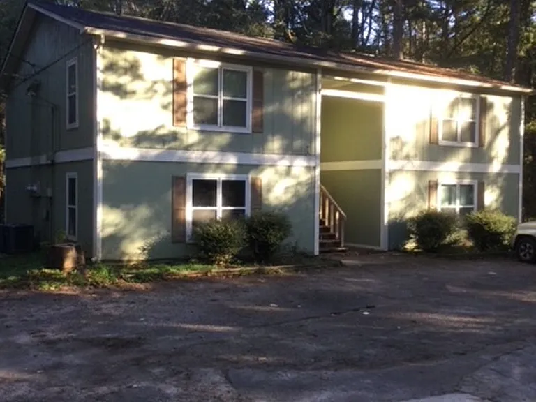 1200 New Hutchinson Mill Rd — Photo 1