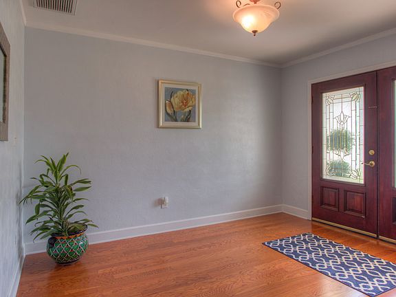 2nd image of 5023 W Longfellow Ave