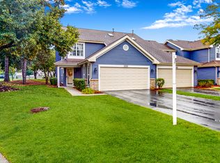 1038 Ridgefield Cir, Carol Stream, IL 60188