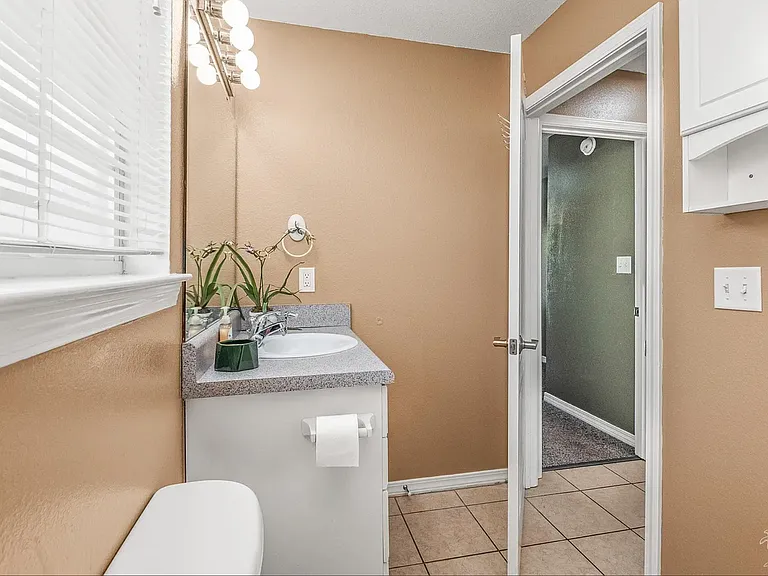 8018 Mark Ct — Photo 19