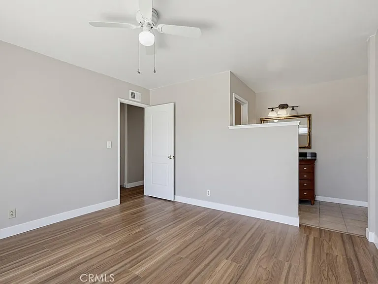 243 N Pageant St — Photo 26