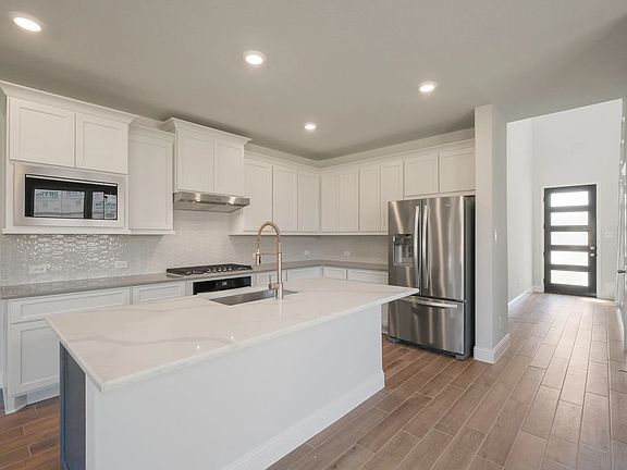 Plan 3049 kitchen - staged