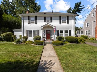 35 Lakeview Ave, New Britain, CT 06052