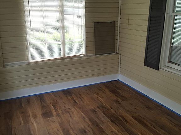 4th image of 203 Brockman Ave