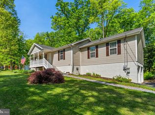 949 Wild Rose Ln, Harpers Ferry, WV 25425