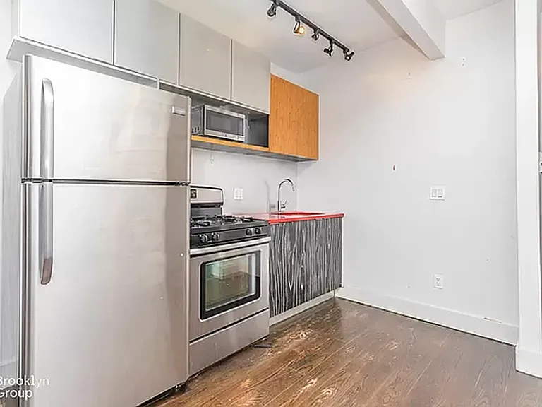 716 Nostrand Ave #2F — Photo 7