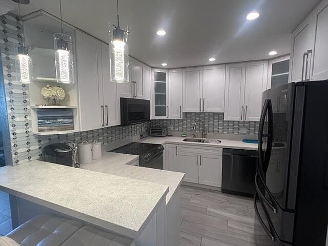 1st image of 810 Lake Shore Drive #44