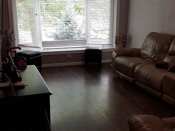 5th image of 1736 N Oak Park Ave