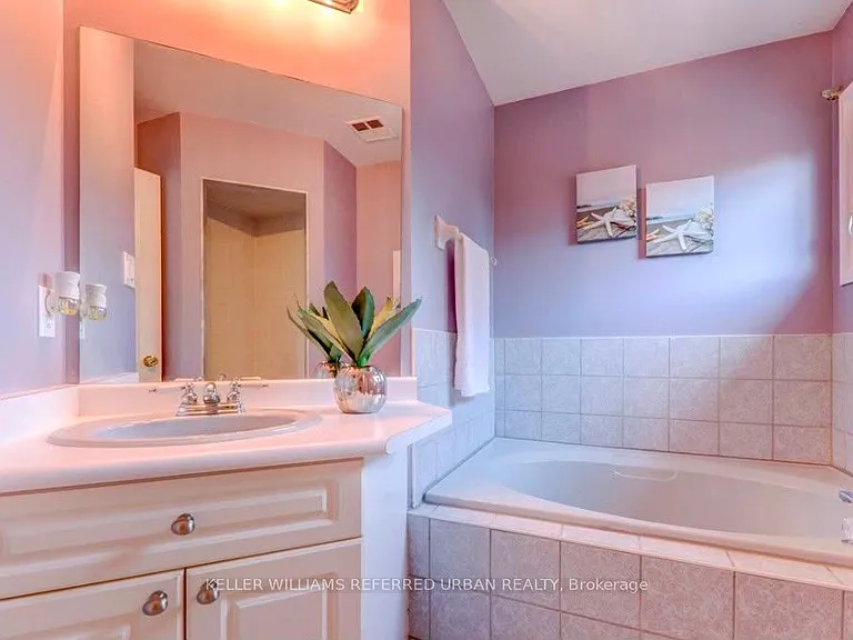 1539 Napanee Rd — Photo 18