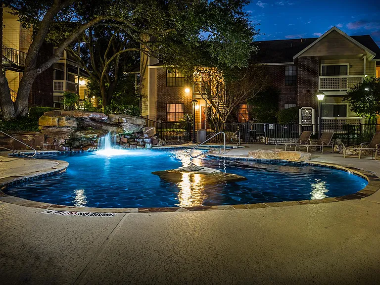 Fountainhead — Photo 17