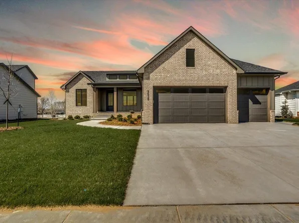 9638 W Cedar Ln, Maize, KS 67101