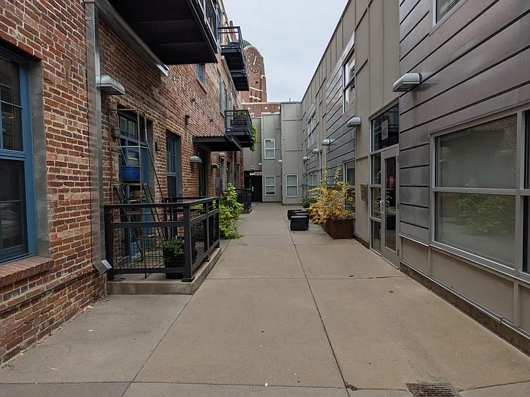 2500 Walnut St #111 — Photo 16