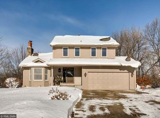 8649 Chanhassen Hills Dr N, Chanhassen, MN 55317