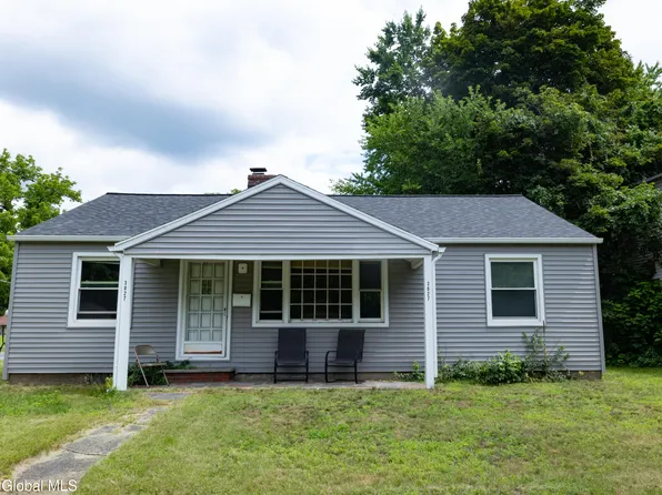 3027 Albany Street, Schenectady, NY 12304