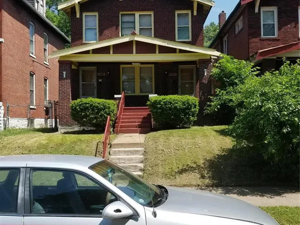 3112 N Taylor Ave, Saint Louis, MO 63115
