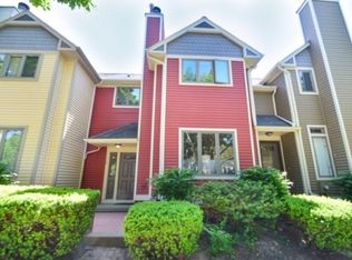176 S Fitzhugh St, Rochester, NY 14608