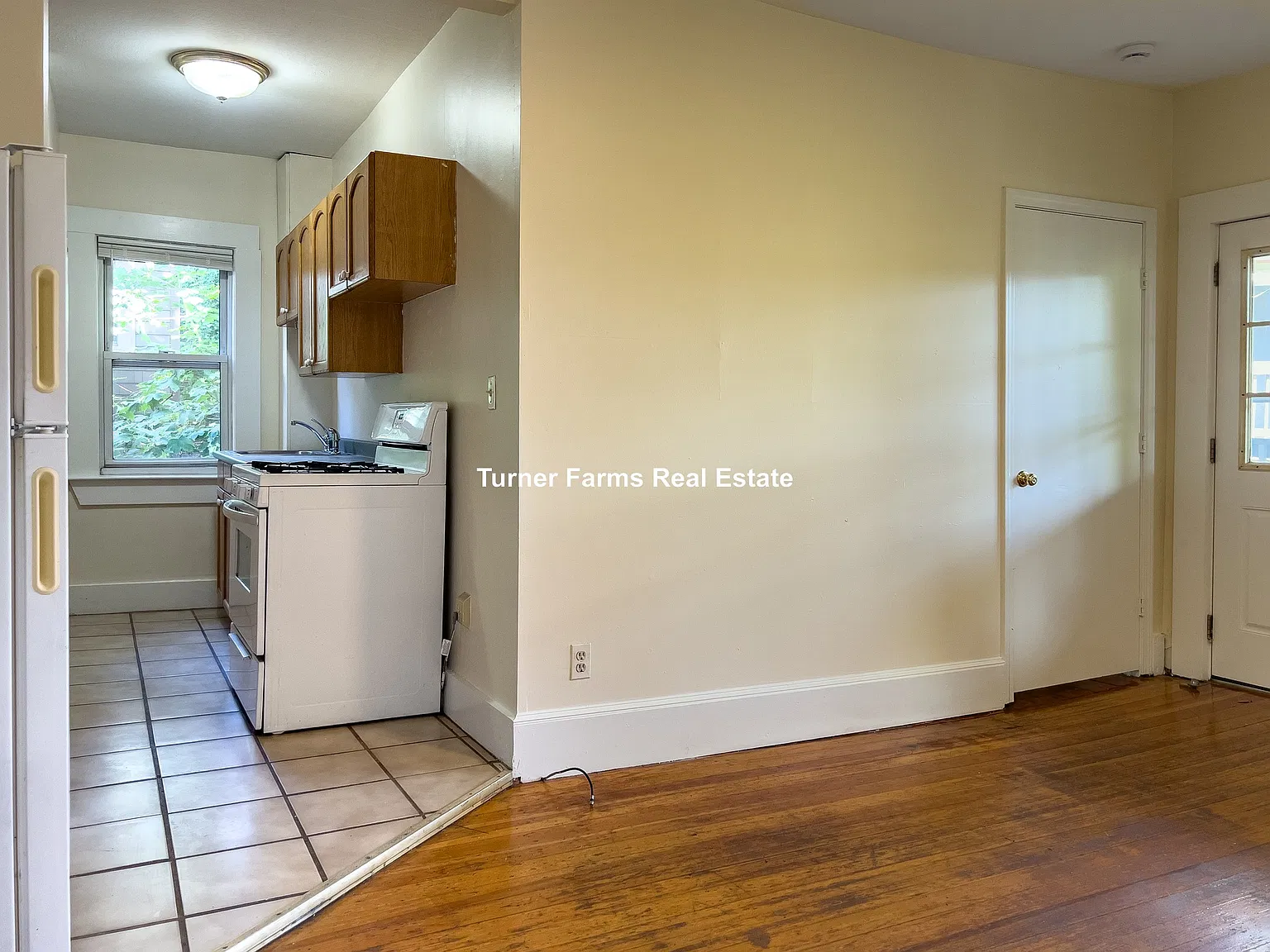 2 bed, 9999 sqft, $2,600 — Photo 4