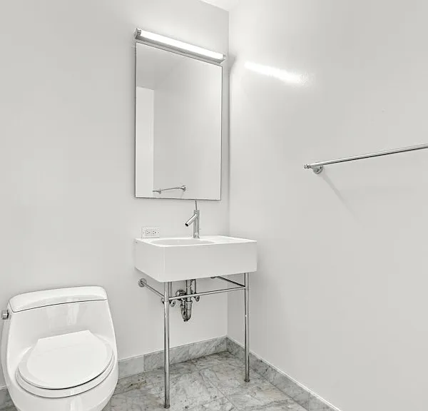 310 E 53rd St #14B — Photo 10