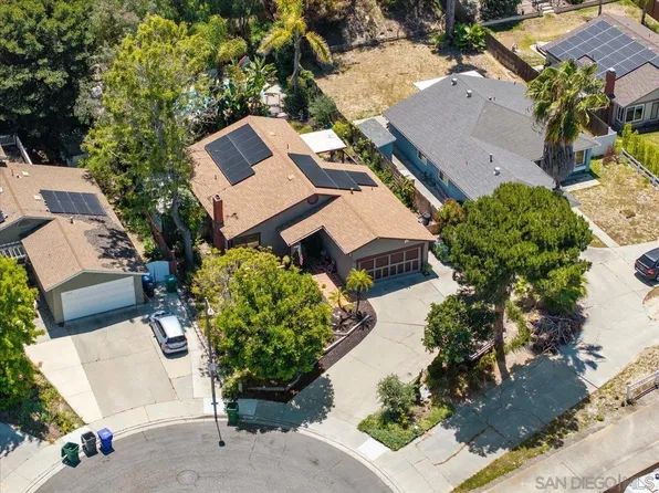 2337 Fallingleaf Rd, Oceanside, CA 92056