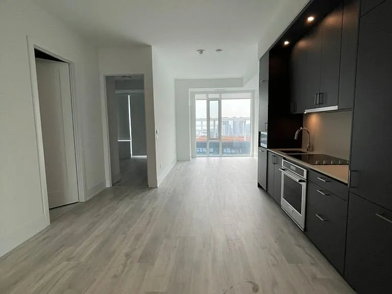 470 Front St W #2303 — Photo 5