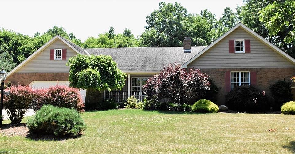 1st image of 2975 Shady Lake Dr