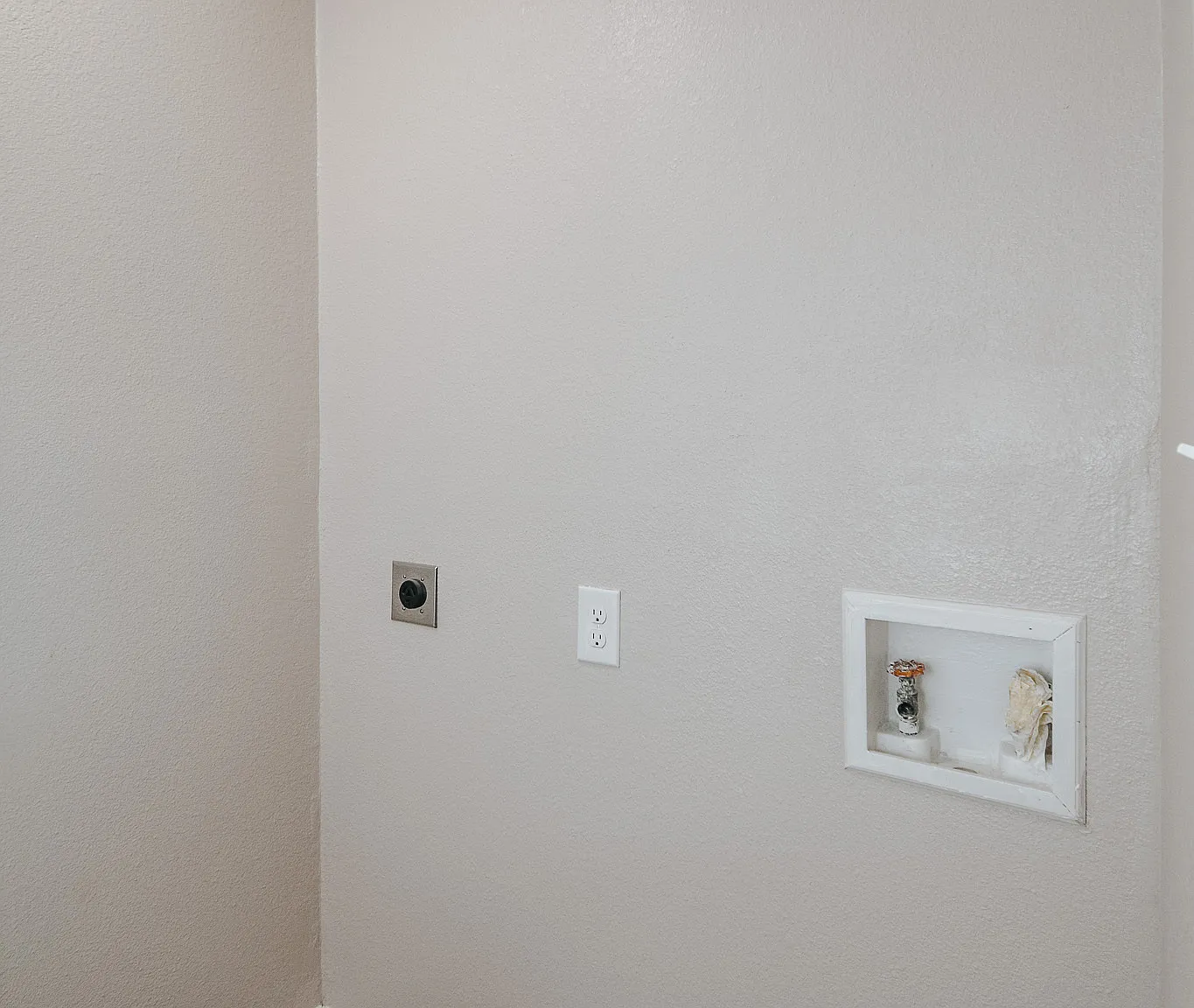 108 Milann Duplex - A — Photo 2