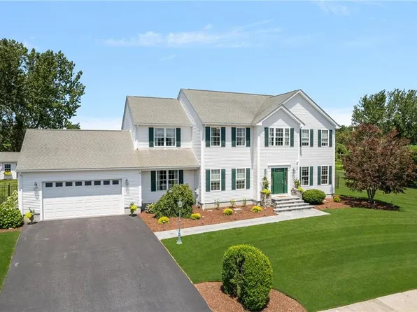 279 Alpine Estates Dr, Cranston, RI 02921