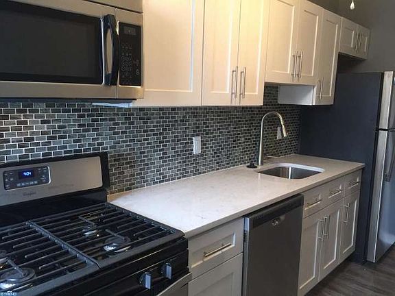4th image of 2601 Pennsylvania Ave APT 831