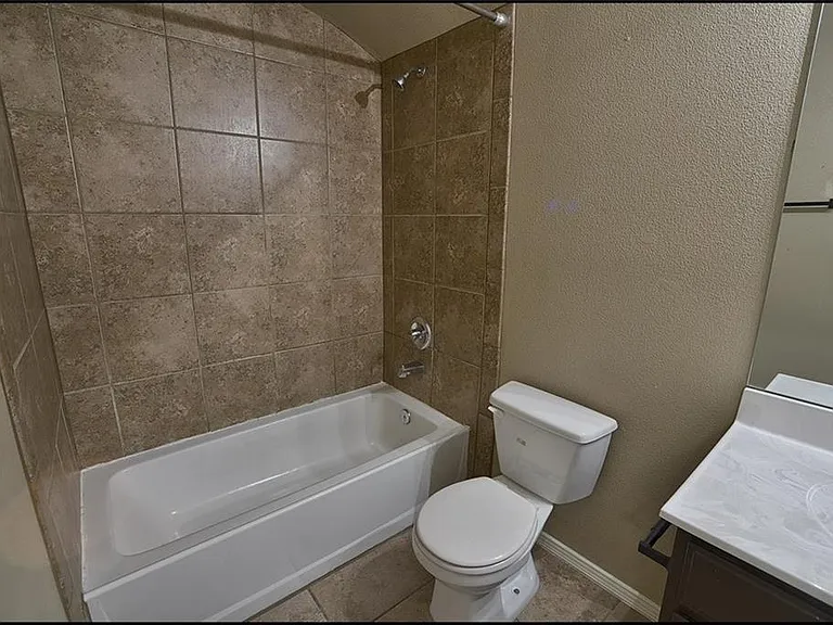 14302 Pancho Gonzalez Ct #A — Photo 24