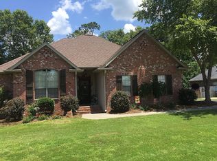 14 Sunline Dr, Petal, MS 39465