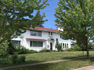 711 Irving Pl, Duluth, MN 55812