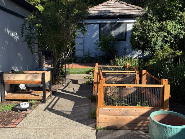 819 El Quanito Dr #A, Danville, CA 94526