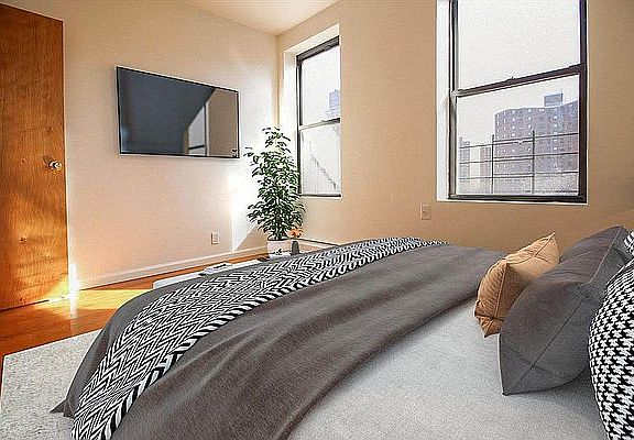 3rd image of 231 Henry St APT 9