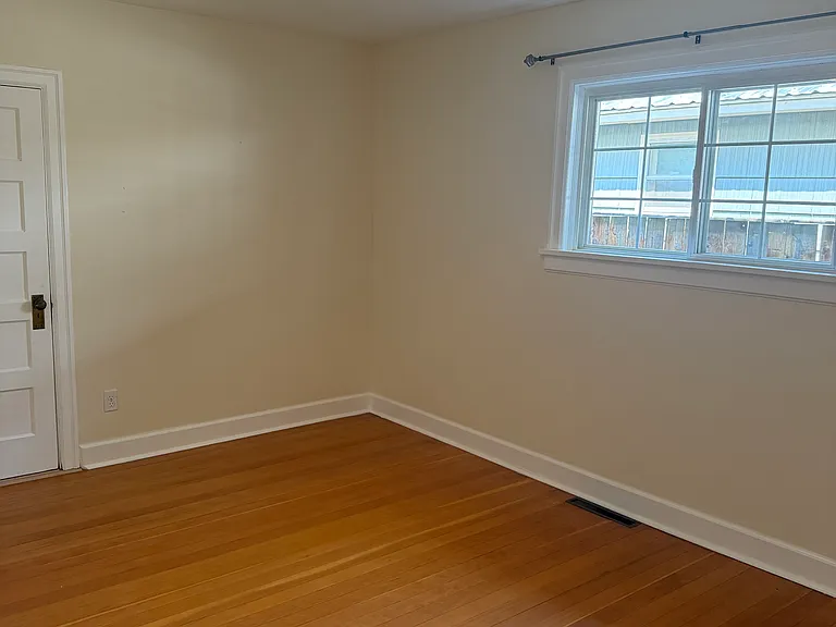 623 N Boyer Ave — Photo 5