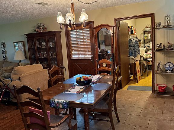 5th image of 125 Oakview Dr