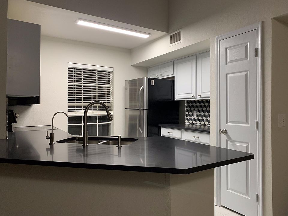 1st image of 13703 Richmond Park Dr N APT 2206