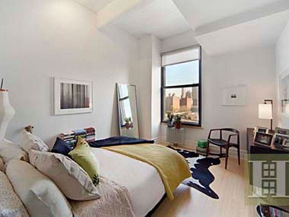 4th image of 70 Washington St APT 11E