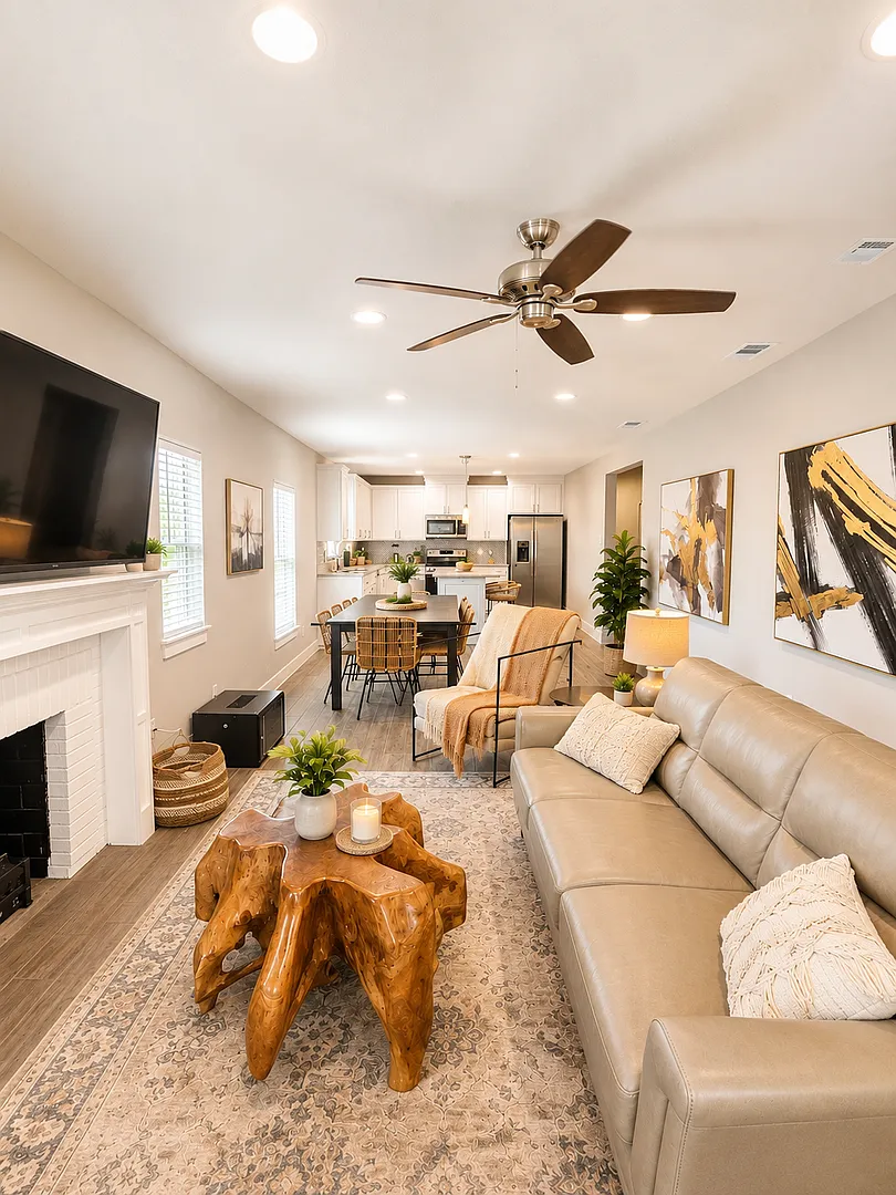 Spacious 3 Bed / 3 Bath Home with Modern Upgrades and Fenced Yard in South Dallas — Photo 1