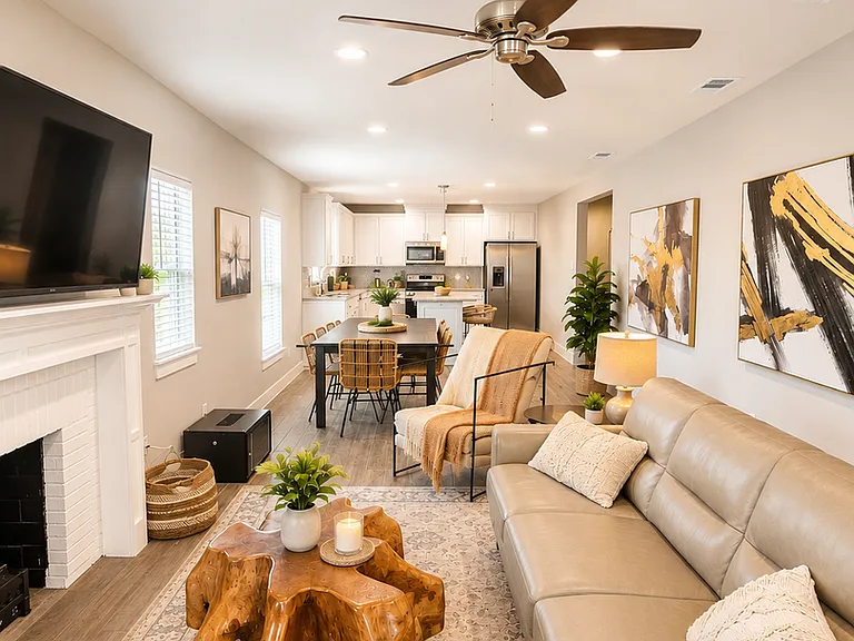 235 W Woodin Blvd — Photo 1