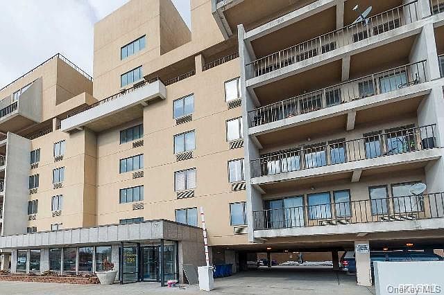 1st image of 235 W Park Avenue #404